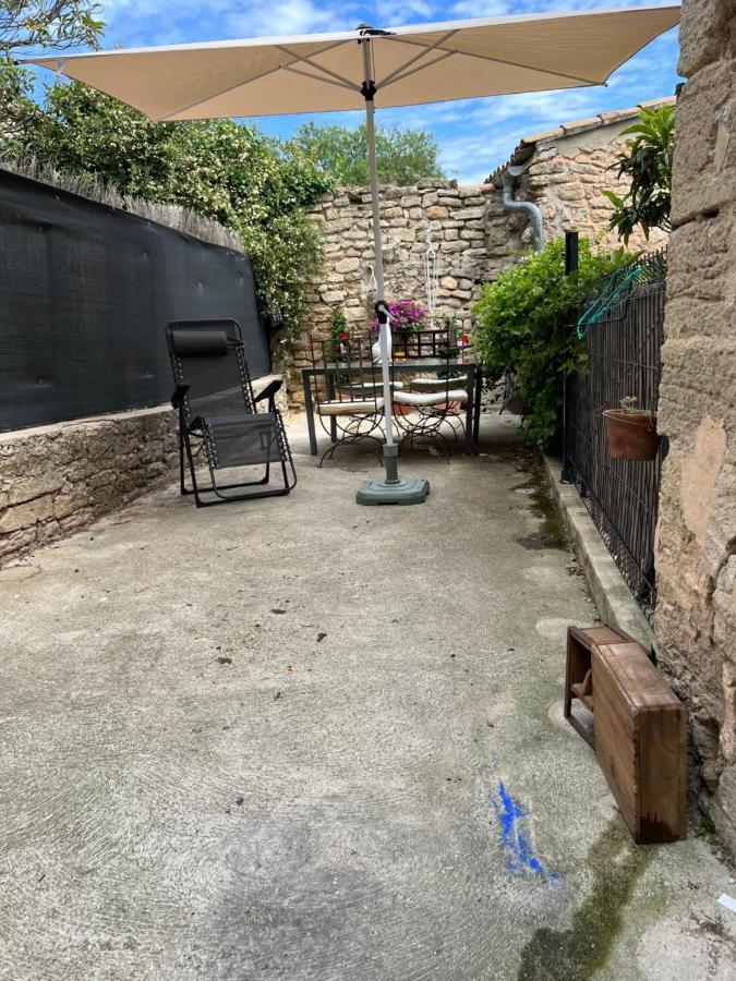 La Terrasse De Caromb Face Au Mont Ventoux Avec Clim Appartement Buitenkant foto